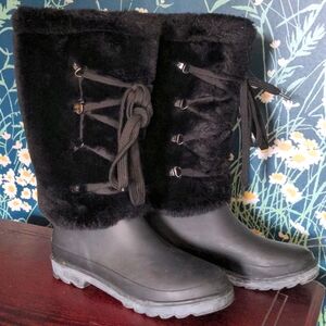 NIB Dirty Laundry Furry Black Boots